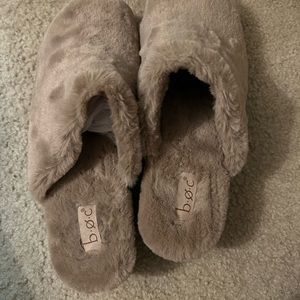 Clog slippers size 7 boc brand